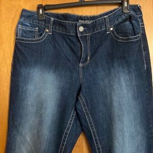 Maurices Flare leg lightweight denim jeans